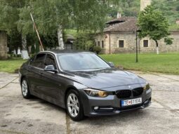 
										BMW 320D SportLine Automatic F1 full									